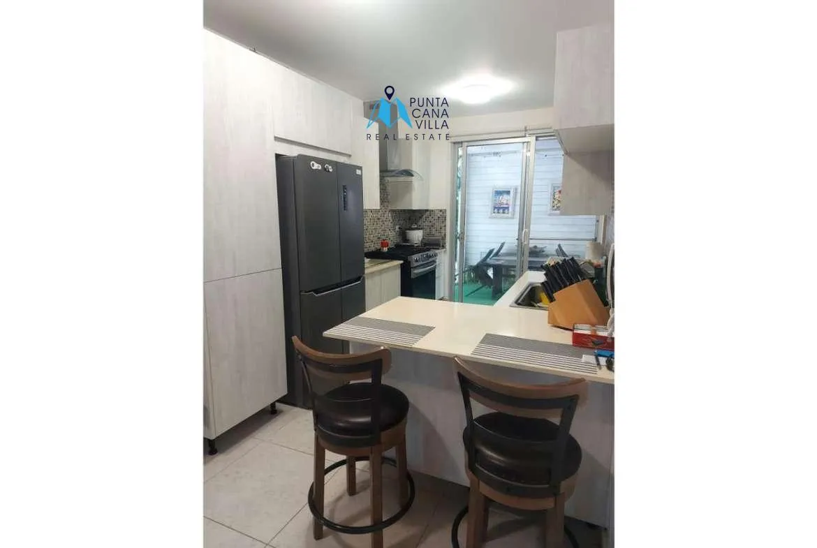 Spacious three bedroom condo for sale in Punta Cana Village ()