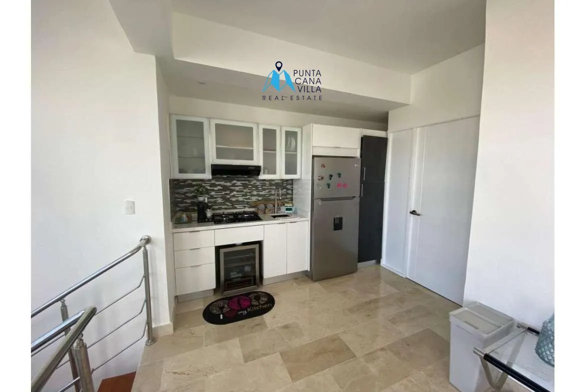 Three bedroom furnished penthouse for sale in Punta Cana Village ()
