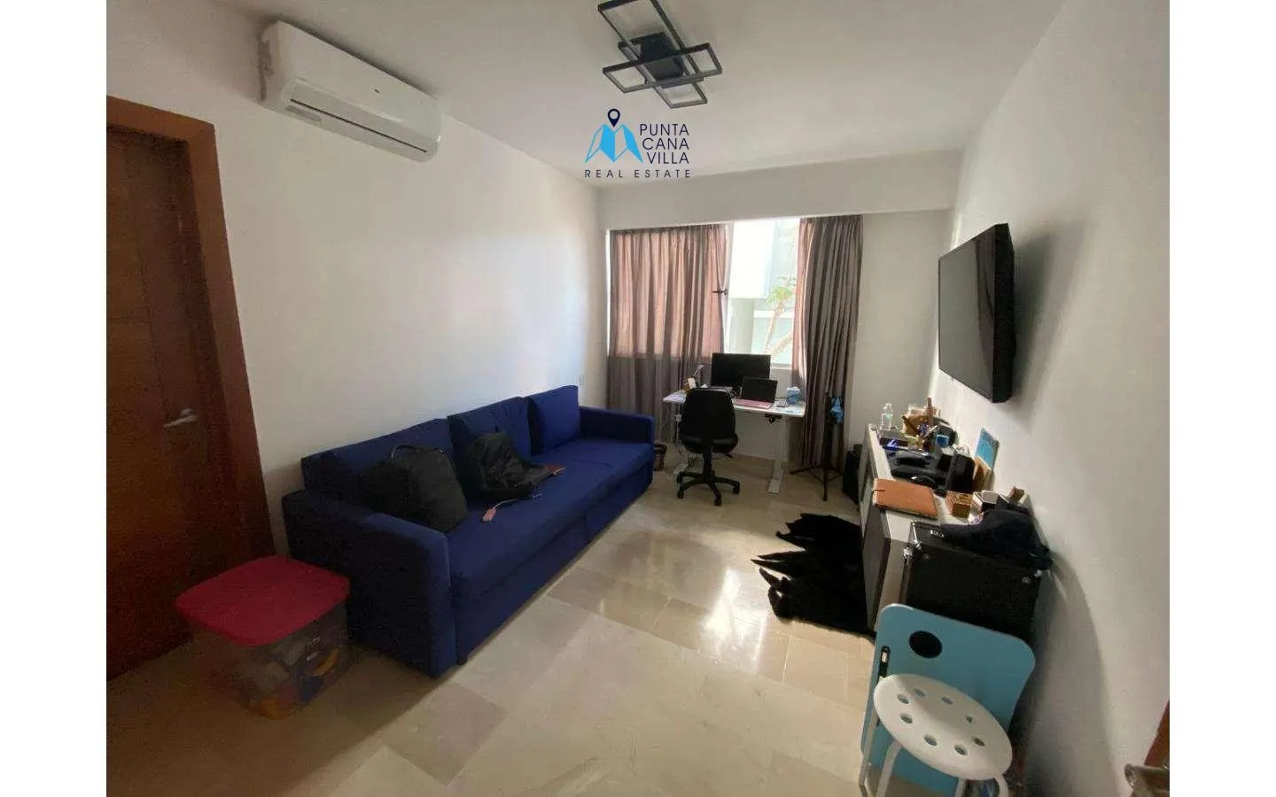 Three bedroom furnished penthouse for sale in Punta Cana Village () Three bedroom furnished penthouse for sale in Punta Cana Village ()
