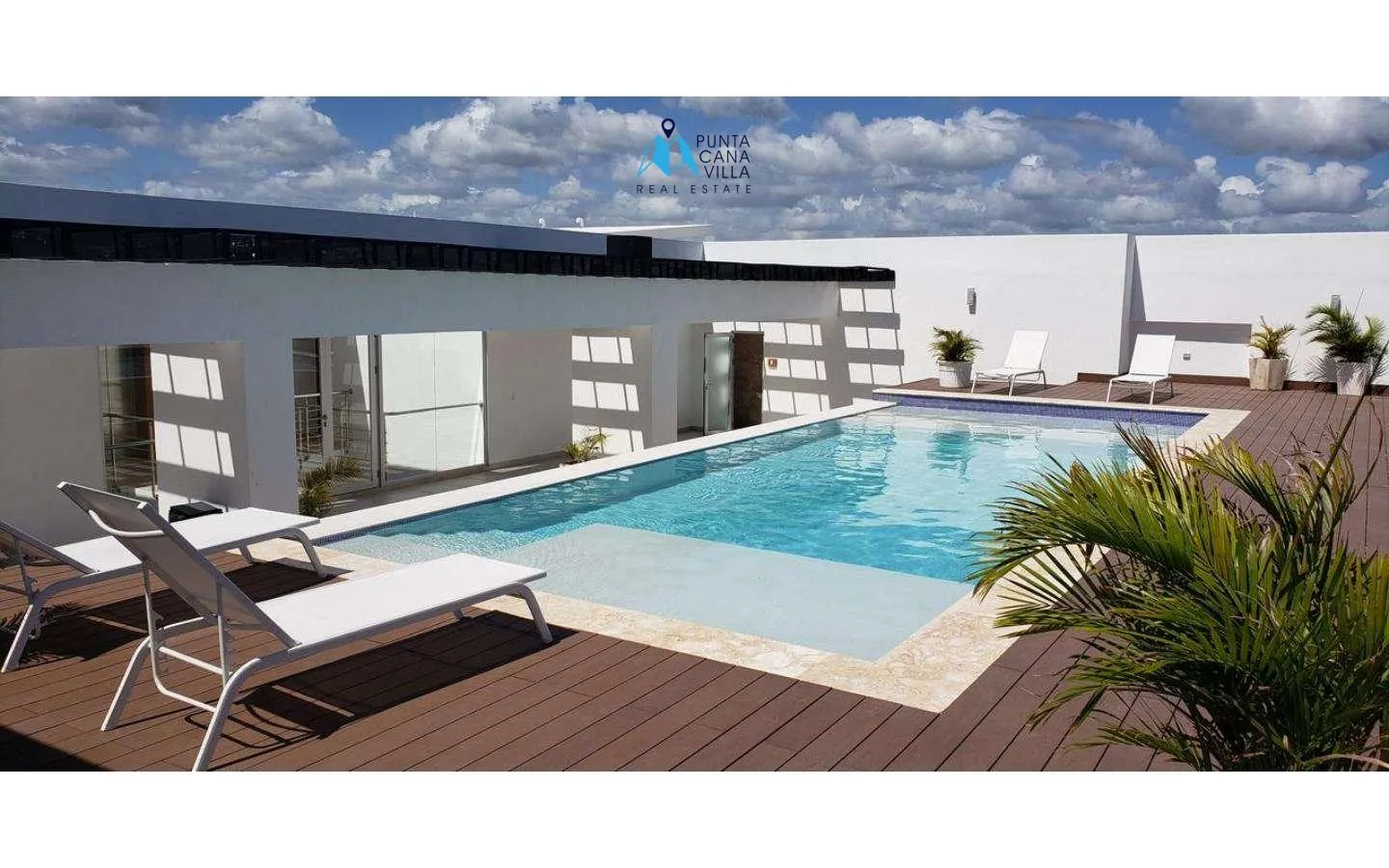 Three bedroom furnished penthouse for sale in Punta Cana Village () Three bedroom furnished penthouse for sale in Punta Cana Village ()