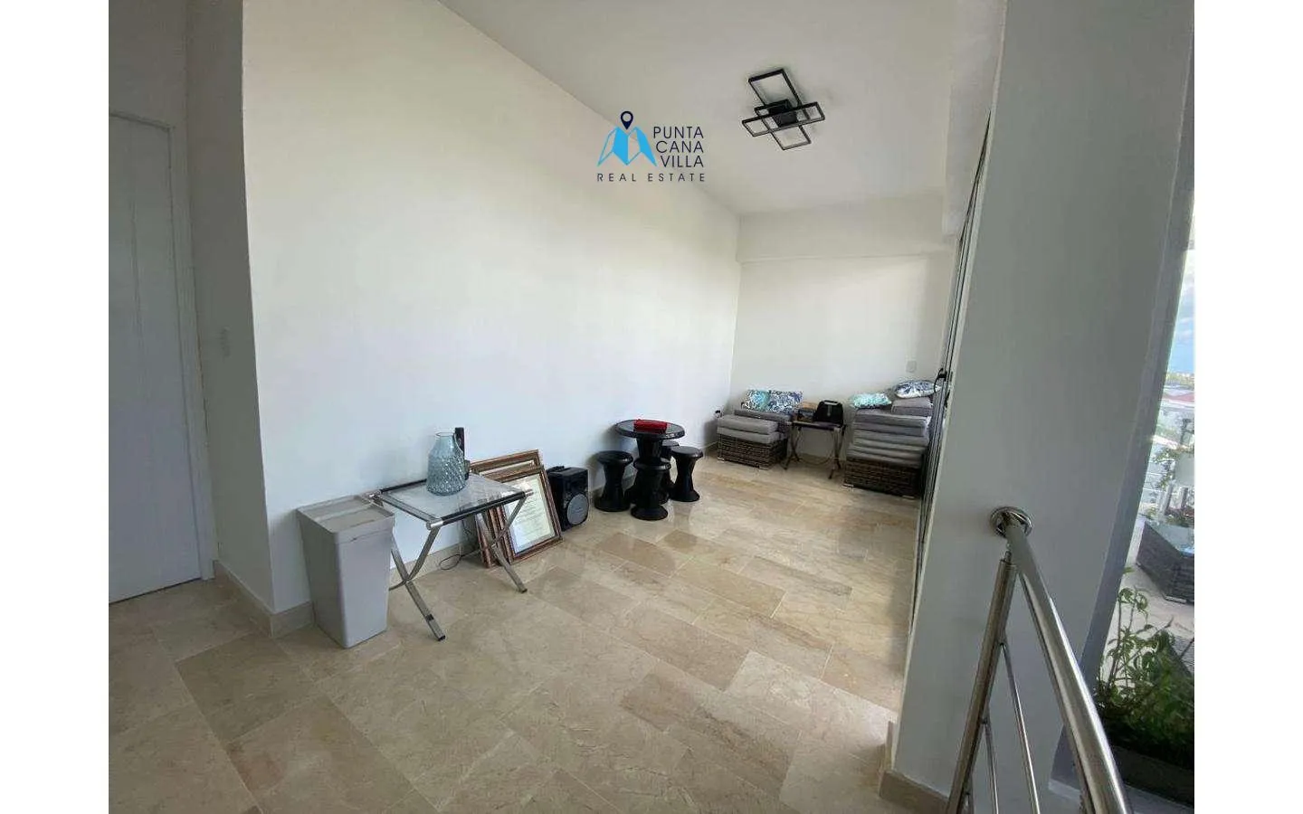 Three bedroom furnished penthouse for sale in Punta Cana Village () Three bedroom furnished penthouse for sale in Punta Cana Village ()