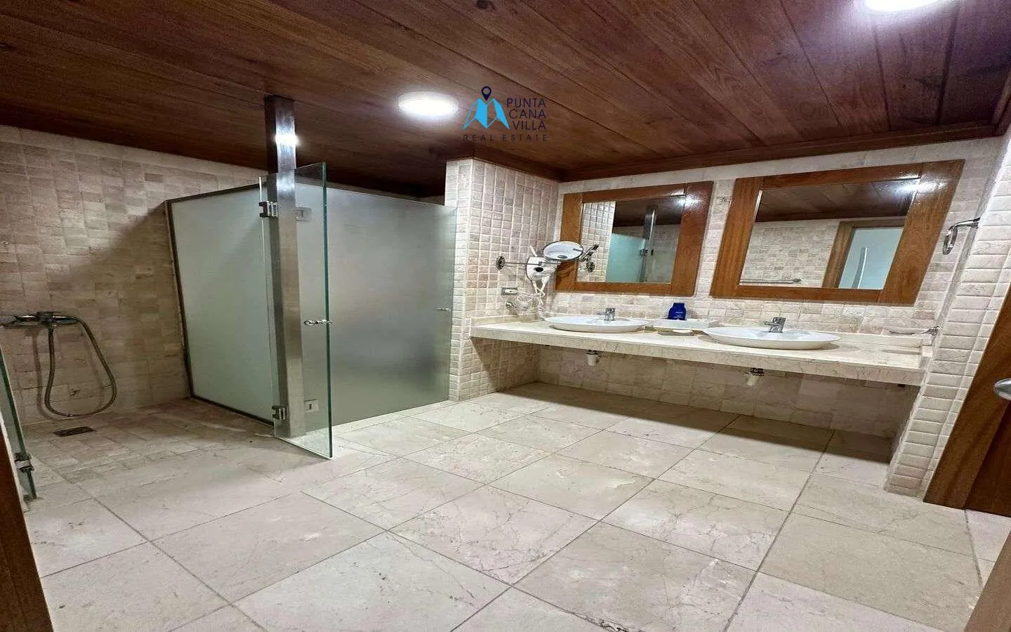 Playa de Lima, Apartamento de Dos Dormitorios en Venta en Los Corales