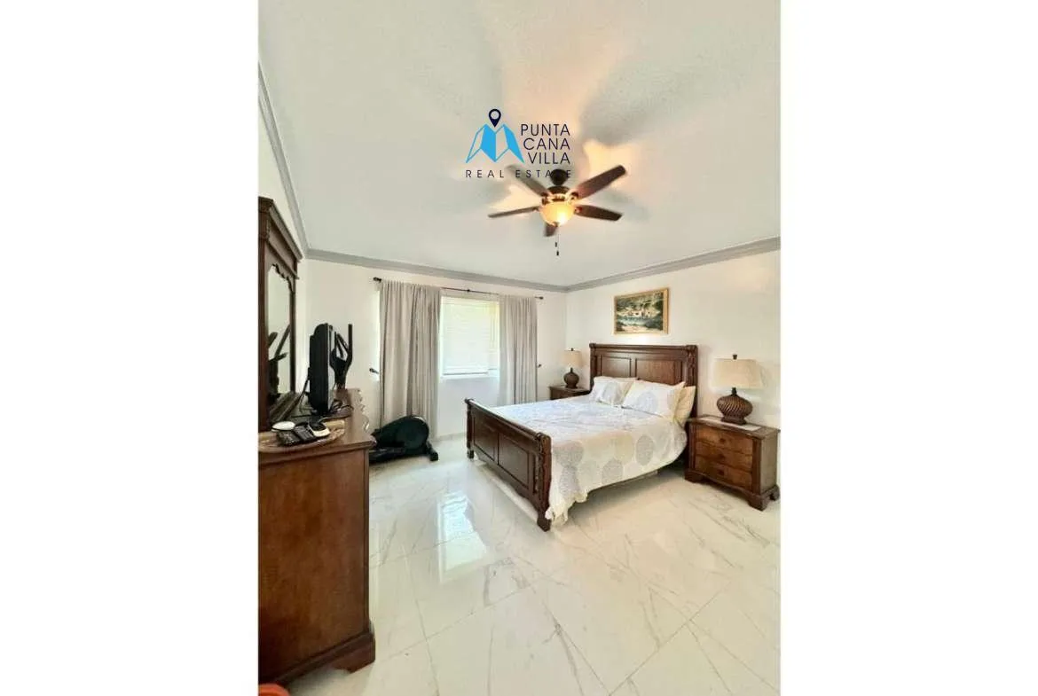 Cocotal Four Bedroom Villa For Sale In Bavaro ()