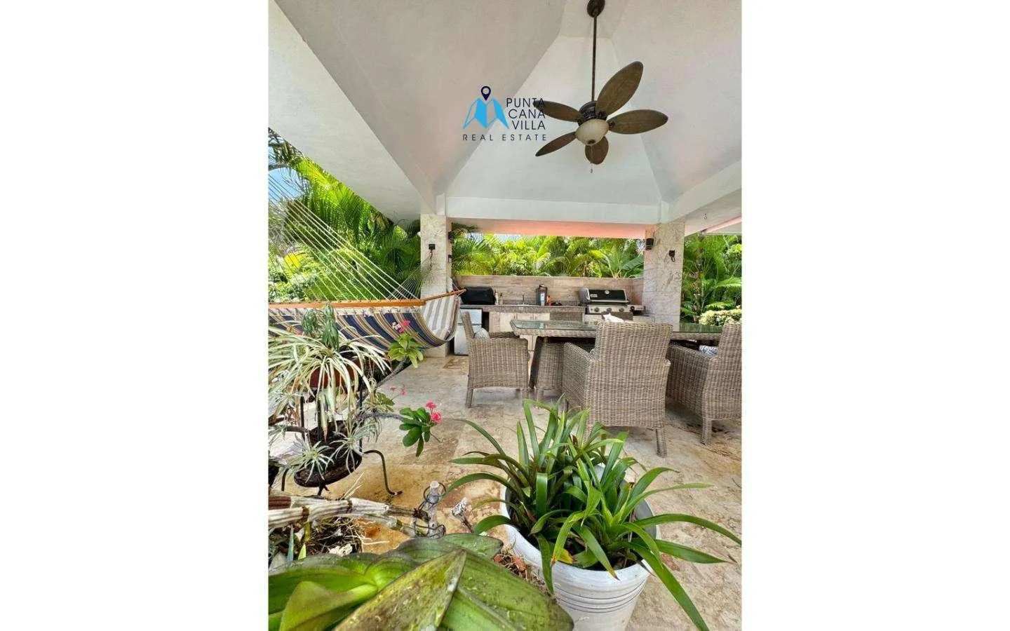 Cocotal, Villa de cuatro habitaciones en venta en Bávaro