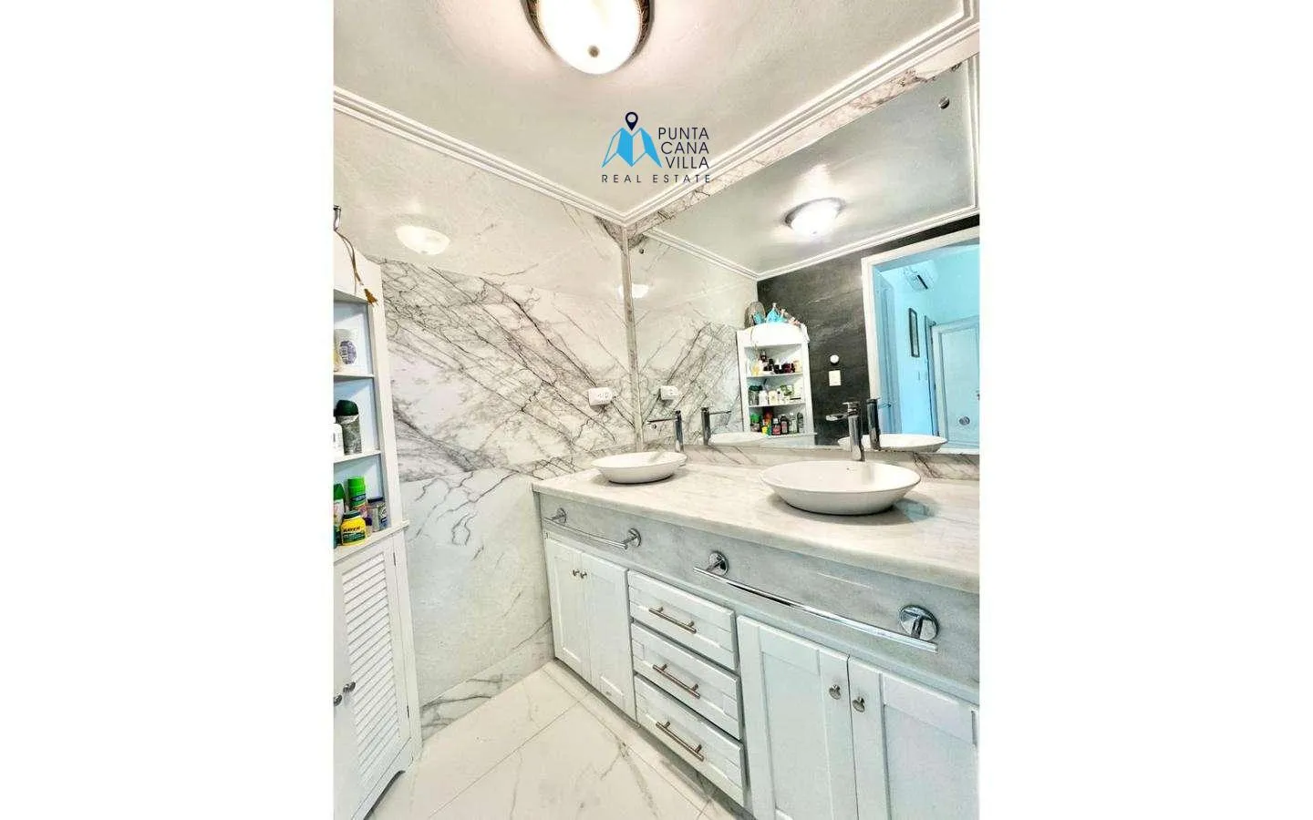 Cocotal, Villa de cuatro habitaciones en venta en Bávaro