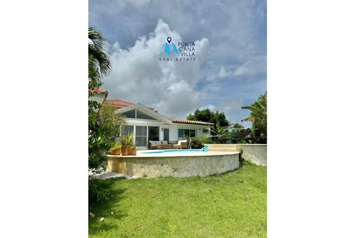 Cocotal Four Bedroom Villa For Sale In Bavaro ()