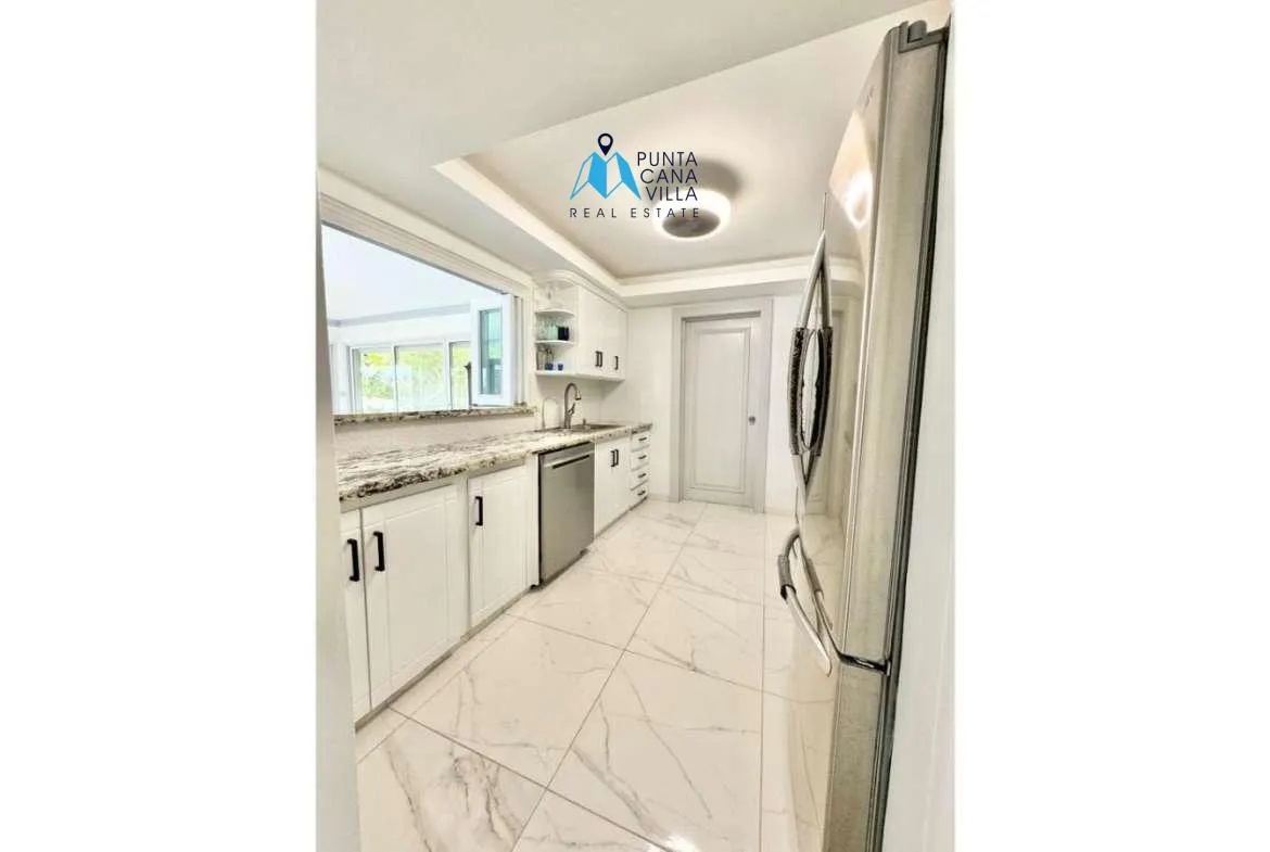 Cocotal Four Bedroom Villa For Sale In Bavaro ()