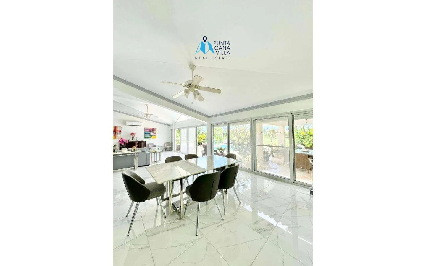 Cocotal, Villa de cuatro habitaciones en venta en Bávaro
