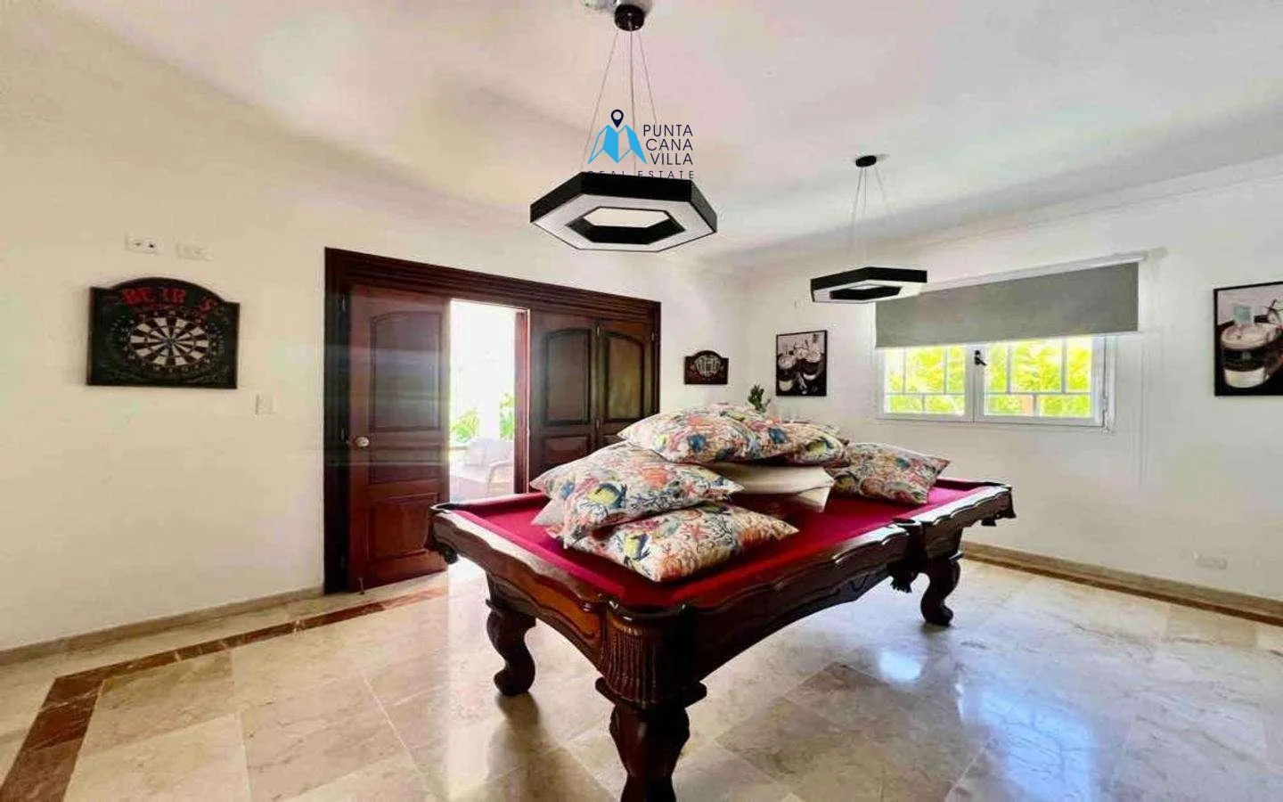 Cocotal, Villa de cuatro habitaciones en venta en Bávaro