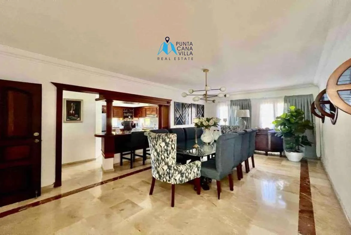 Cocotal Four bedroom villa for sale in Bavaro ()