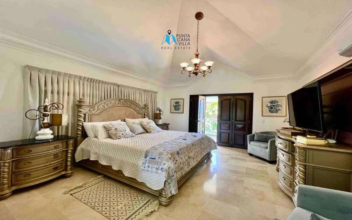 Cocotal, Villa de cuatro habitaciones en venta en Bávaro