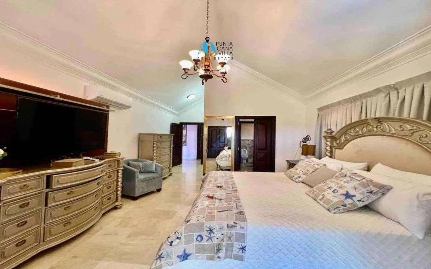 Cocotal, Villa de cuatro habitaciones en venta en Bávaro