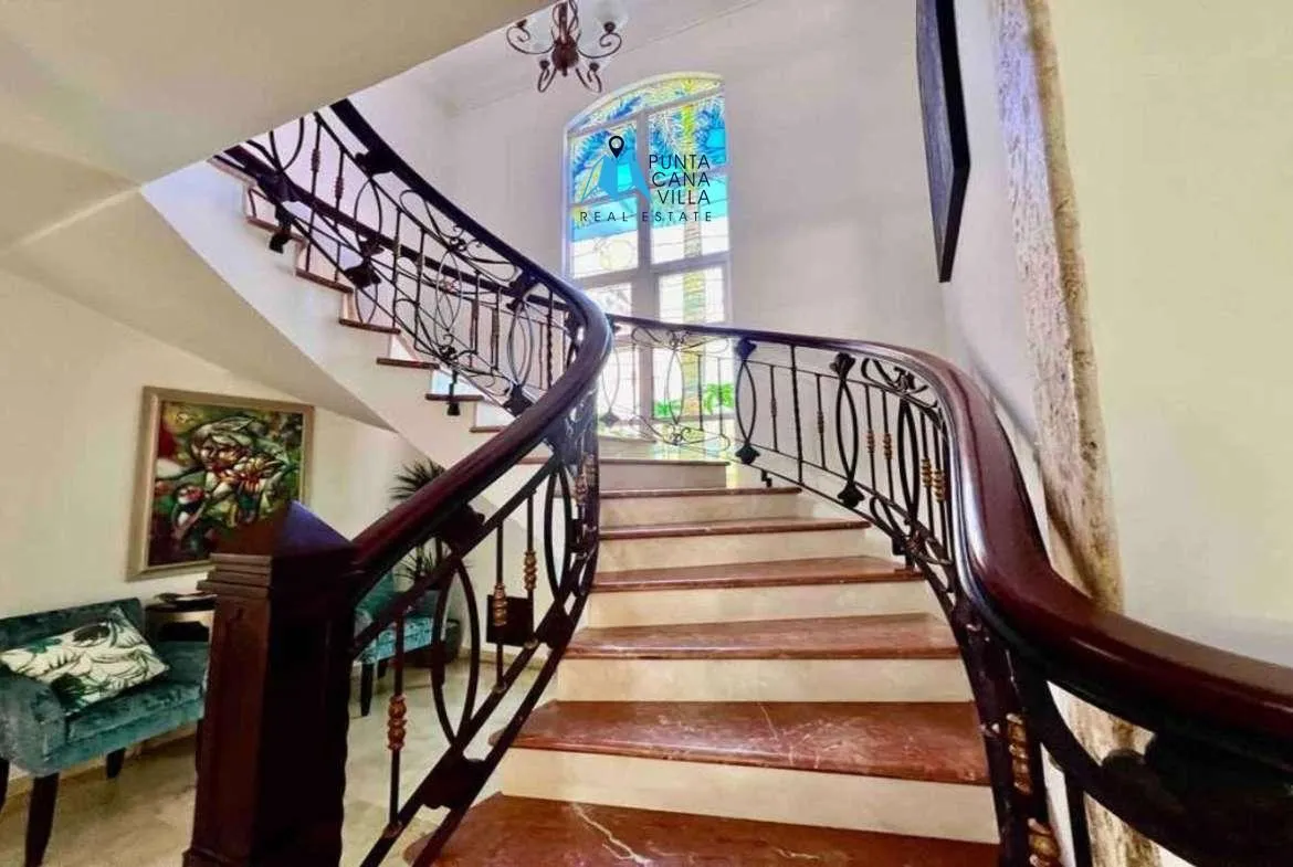 Cocotal Four bedroom villa for sale in Bavaro ()