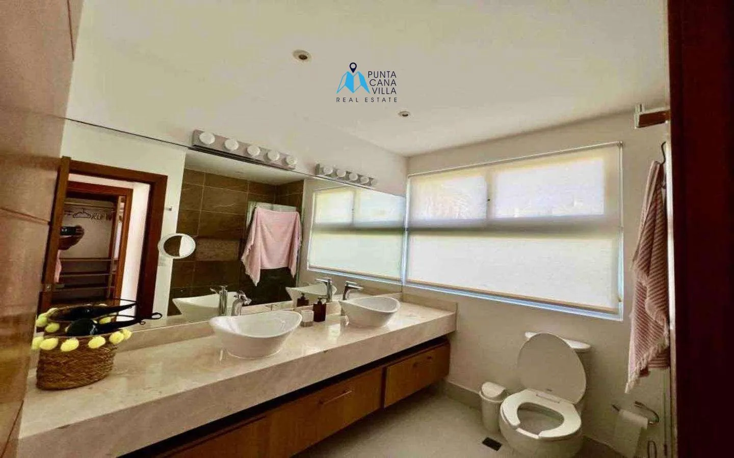 Bávaro, Villa de Tres Habitaciones En Venta En El Centro De Punta Cana