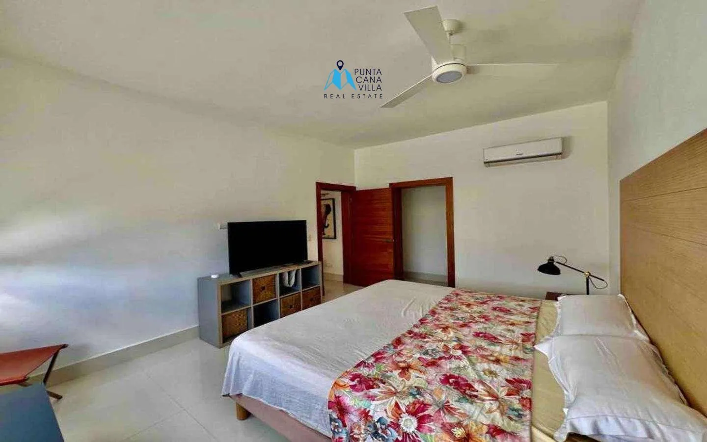 Bávaro, Villa de Tres Habitaciones En Venta En El Centro De Punta Cana