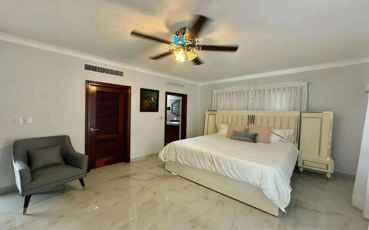 Villa Tortuga Four bedroom villa for sale in Punta Cana () Villa Tortuga Four bedroom villa for sale in Punta Cana ()