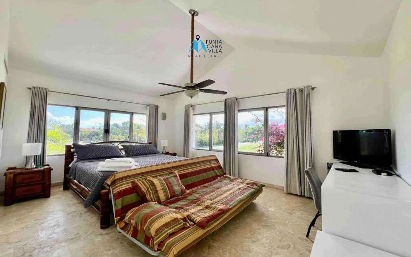 Furnished four bedroom Bavaro villa for sale in Cocotal ()