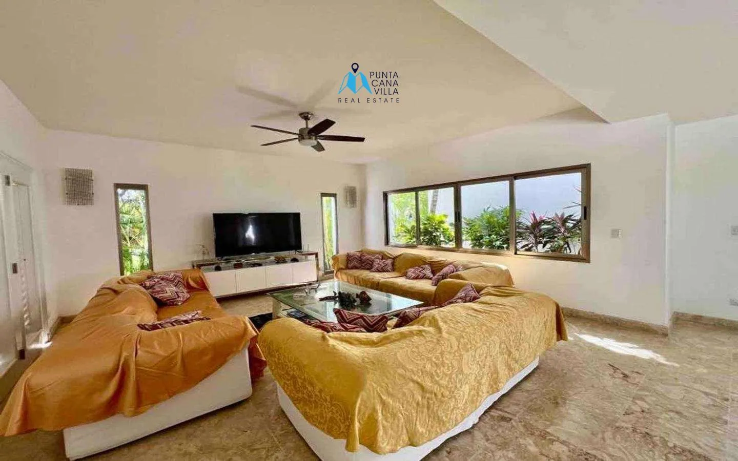 Furnished four bedroom Bavaro villa for sale in Cocotal ()