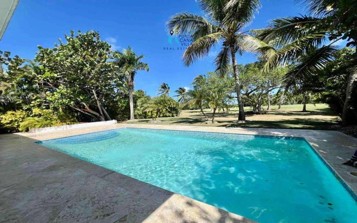 Furnished four bedroom Bavaro villa for sale in Cocotal ()