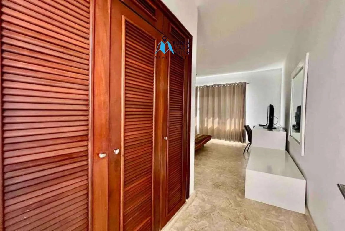 Furnished four bedroom Bavaro villa for sale in Cocotal ()