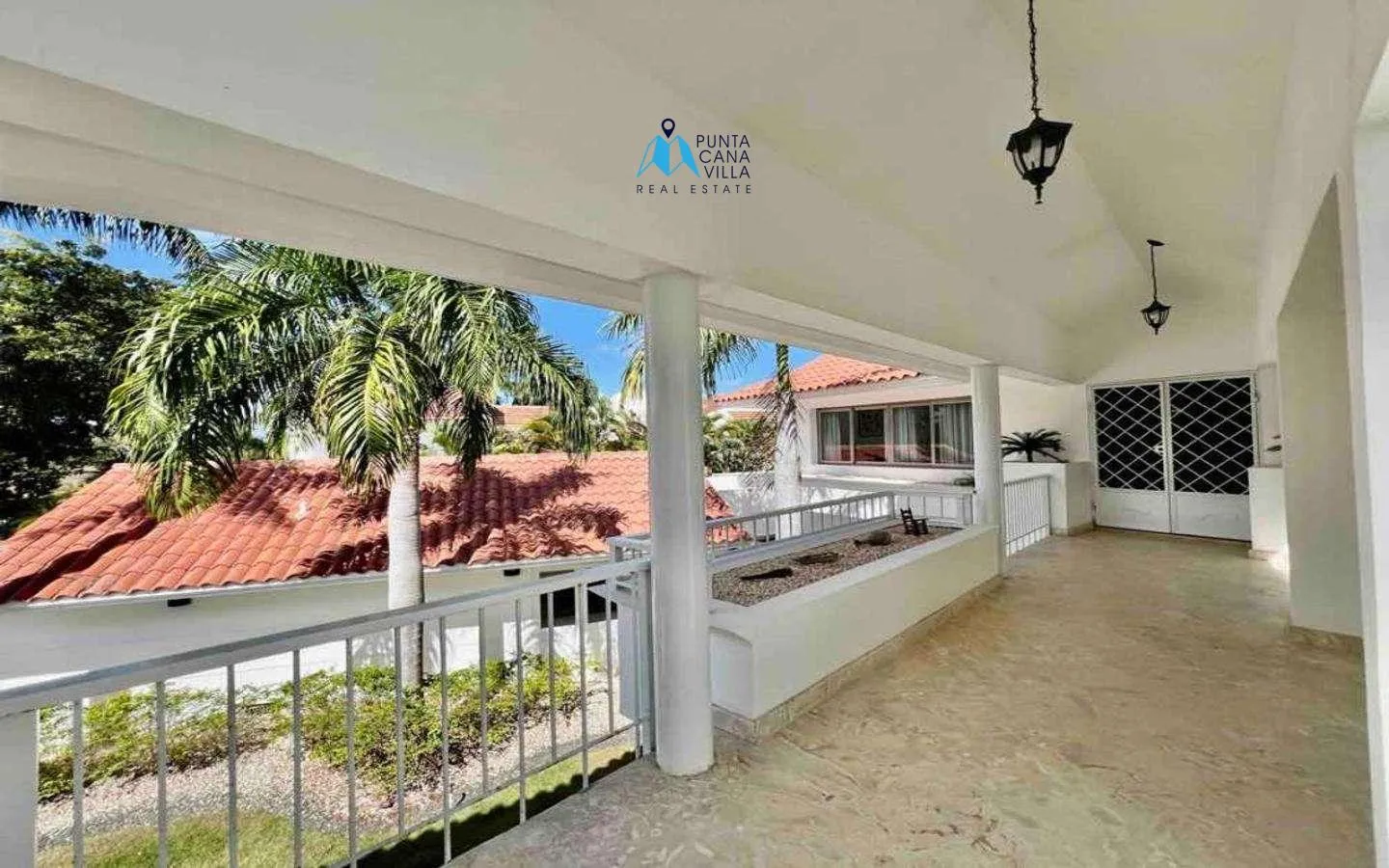 Furnished four bedroom Bavaro villa for sale in Cocotal ()