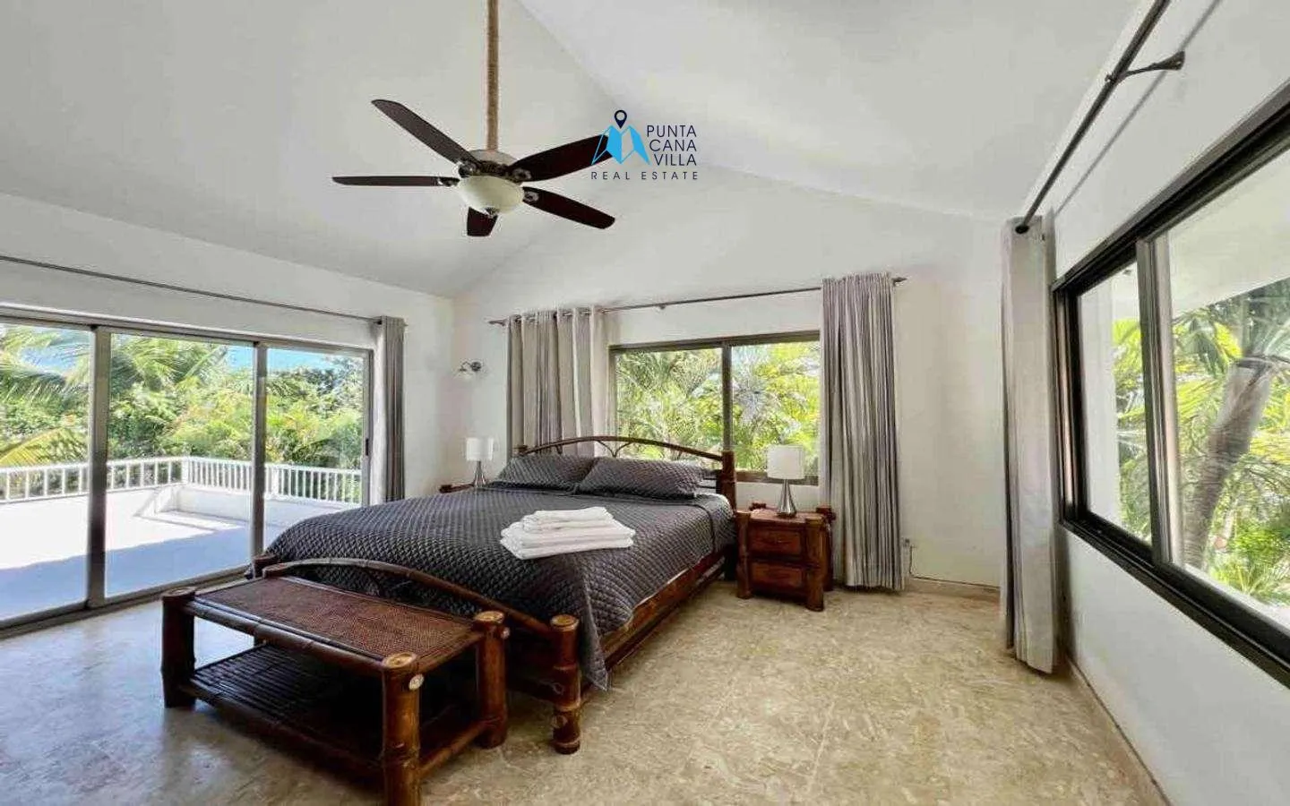 Furnished four bedroom Bavaro villa for sale in Cocotal ()