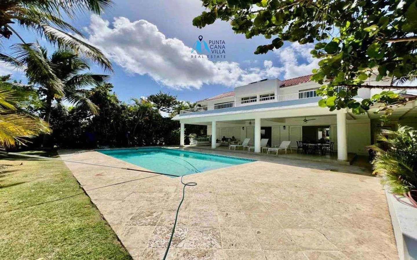 Furnished four bedroom Bavaro villa for sale in Cocotal ()