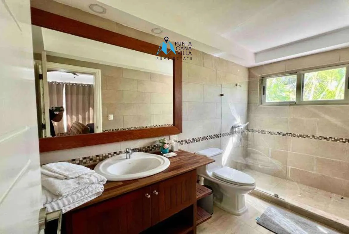 Furnished four bedroom Bavaro villa for sale in Cocotal ()