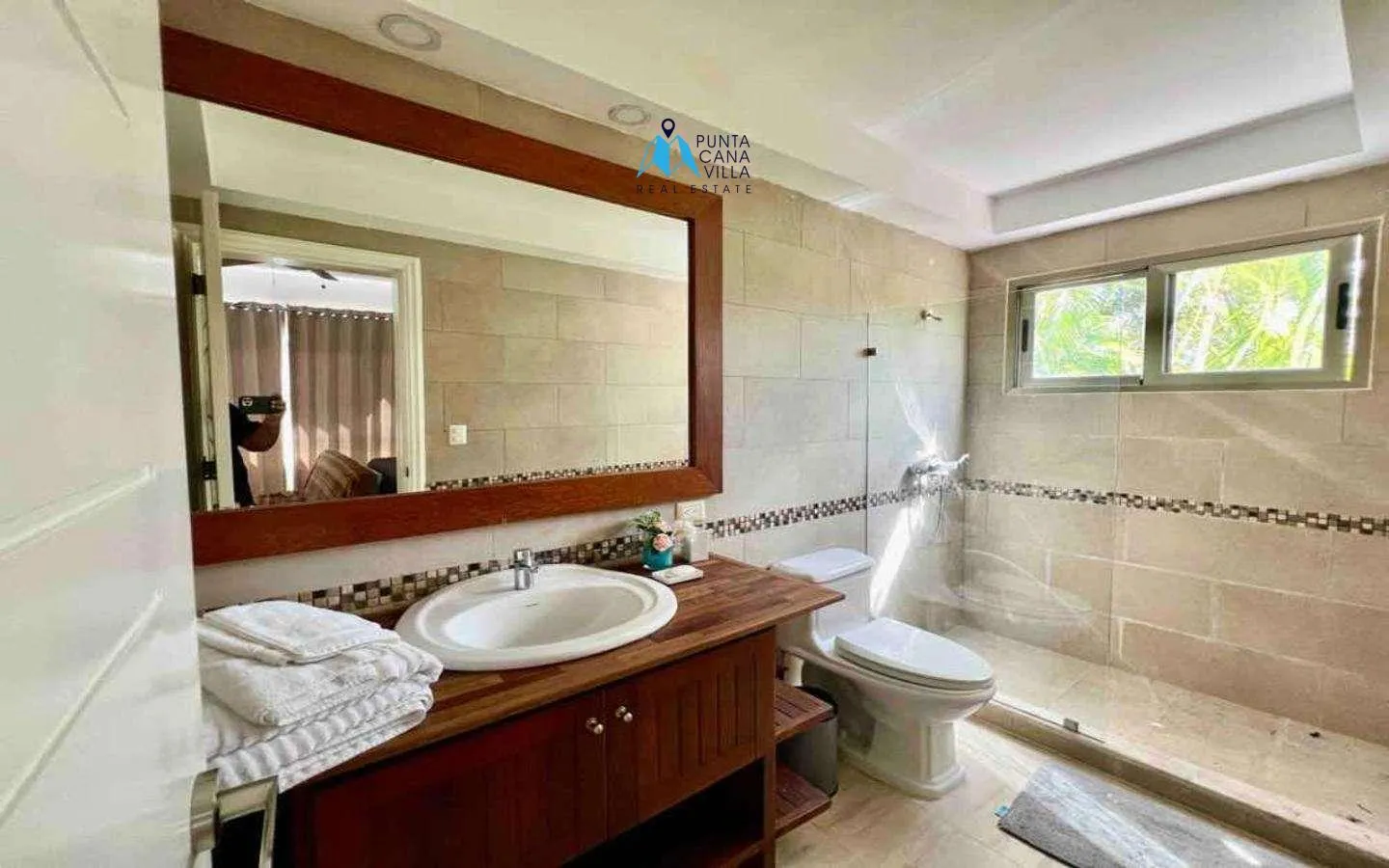Furnished four bedroom Bavaro villa for sale in Cocotal ()