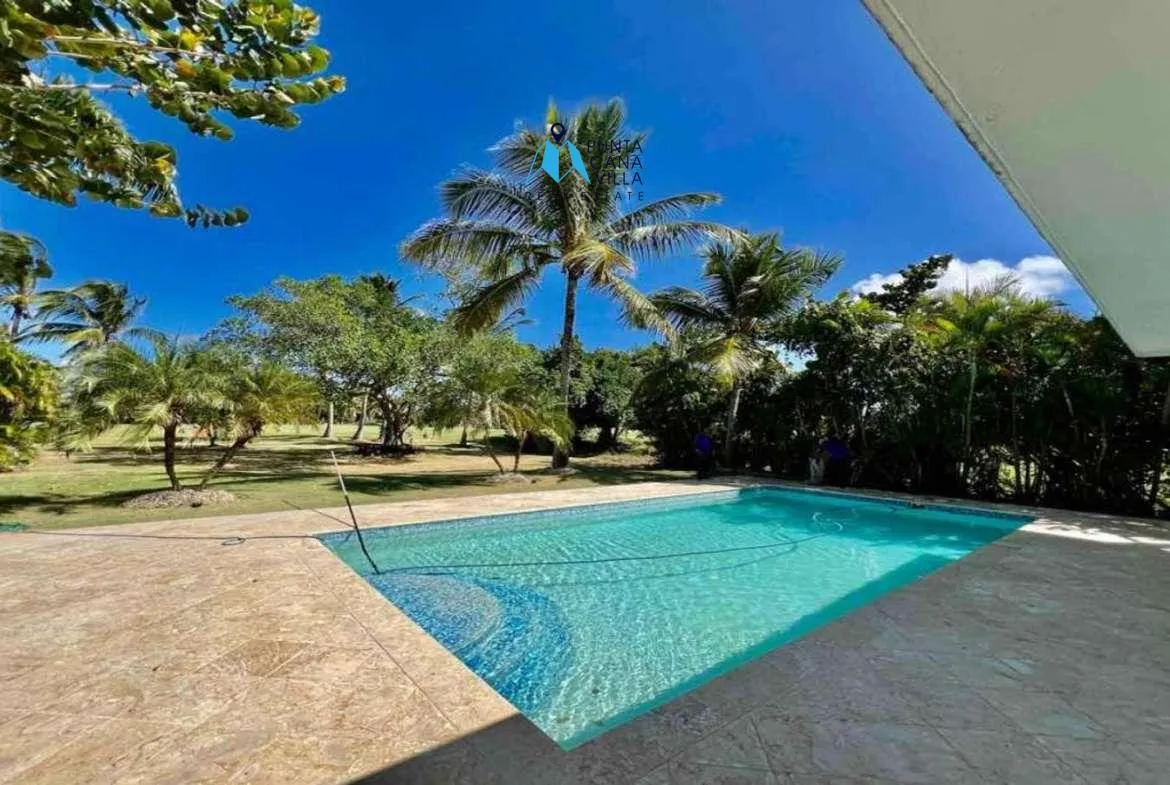 Furnished four bedroom Bavaro villa for sale in Cocotal ()