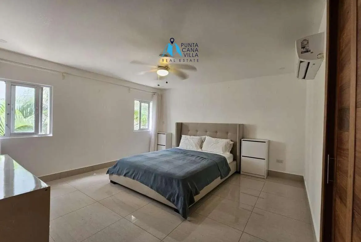 Furnished two bedroom apartment for sale in Punta Cana Village ()