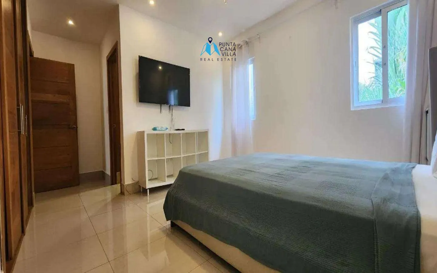 Furnished two bedroom apartment for sale in Punta Cana Village () Furnished two bedroom apartment for sale in Punta Cana Village ()