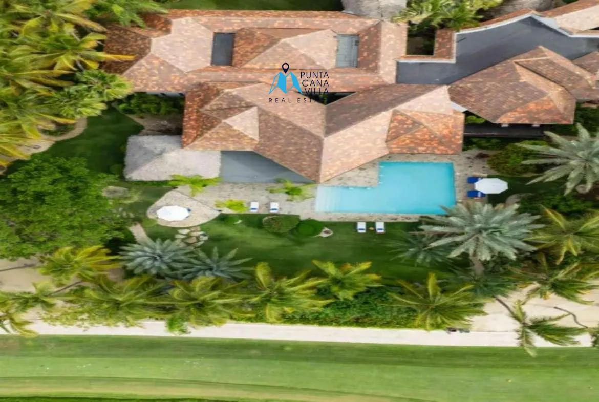 Arrecife Five bedroom villa for sale in Punta Cana Resort and Club ()