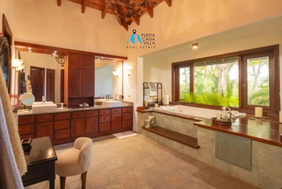 Arrecife Five bedroom villa for sale in Punta Cana Resort and Club ()