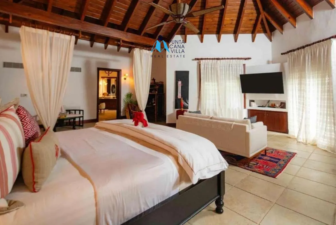 Arrecife Five bedroom villa for sale in Punta Cana Resort and Club ()