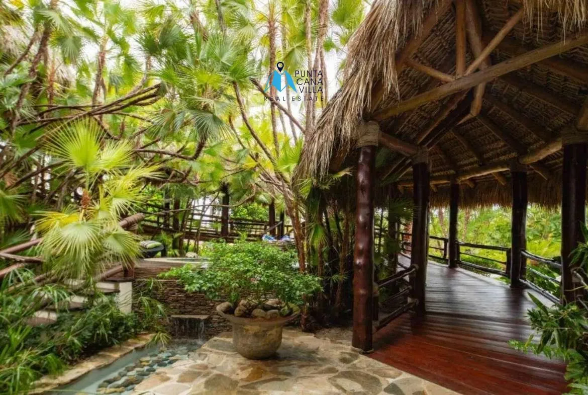 Arrecife Five bedroom villa for sale in Punta Cana Resort and Club ()