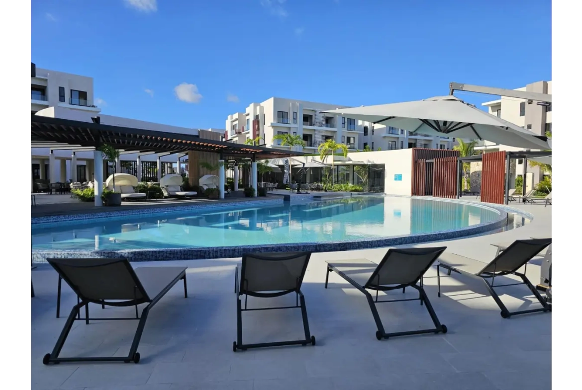 Panorama Lake, condo d’une chambre à coucher à vendre à Vista Cana, Punta Cana avec piscine
