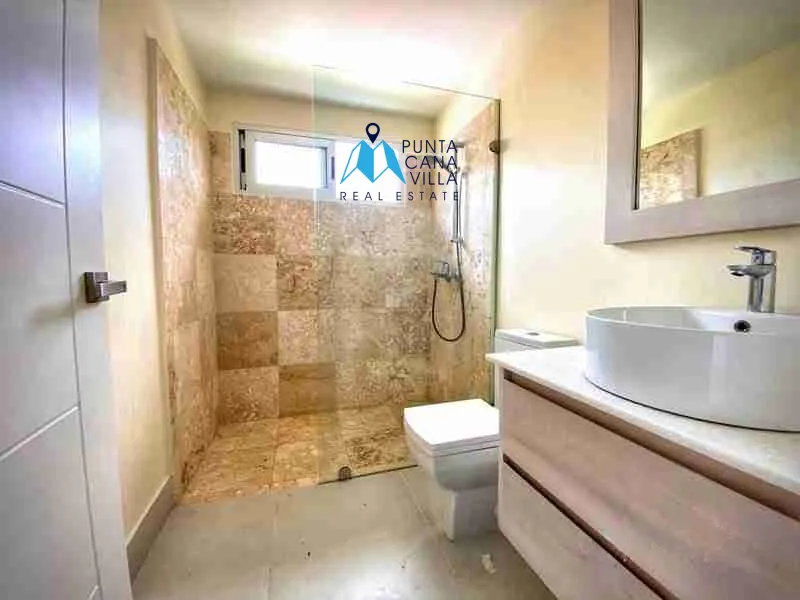 Caribbean Lake Cocotal: Espacioso Apartamento de 3 Dormitorios en Venta en Punta Cana con Acabados de Alta Gama