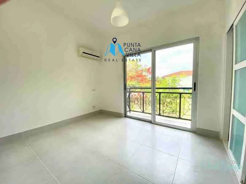 Caribbean Lake Cocotal: Espacioso Apartamento de 3 Dormitorios en Venta en Punta Cana con Acabados de Alta Gama