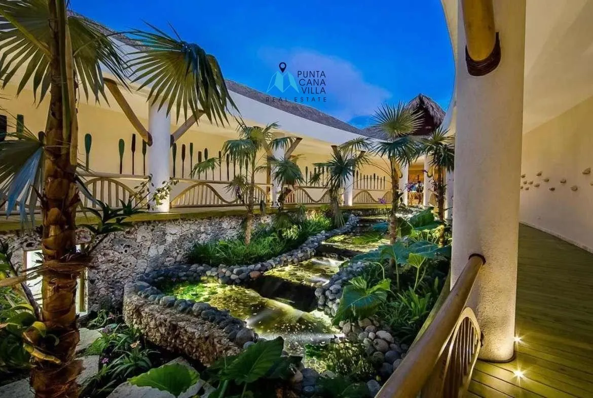 Serena Five bedroom ocean view villa for sale in Punta Cana Resort and Club ()