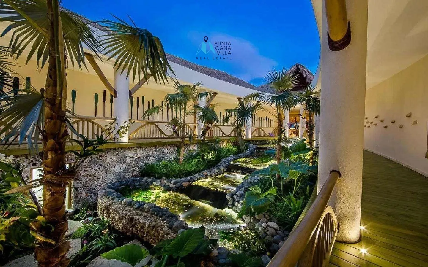 Serena: Villa de cinco habitaciones con vistas al mar en venta en Puntacana Resort and Club