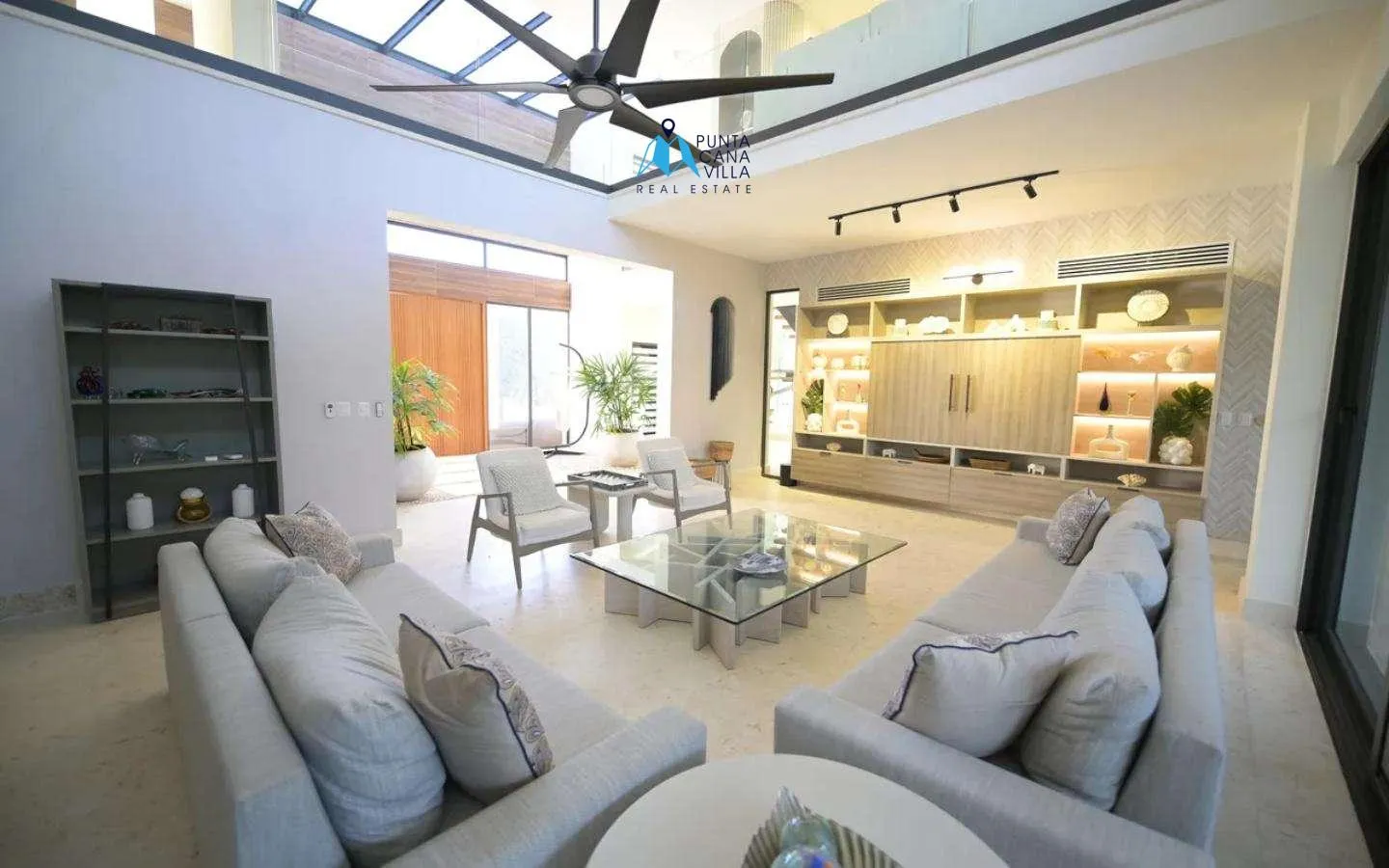 Villa Ceiba: Villa de cinco habitaciones en venta en Punta Cana Village