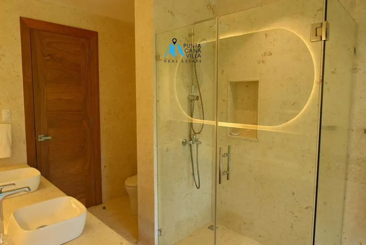 Villa Ceiba Five Bedroom Villa For Sale In Punta Cana Village ()