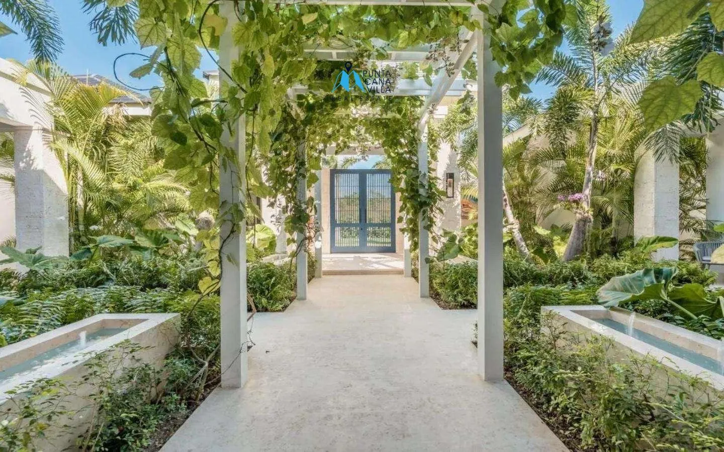 Hacienda, Villa de siete habitaciones en venta en Puntacana Resort and Club