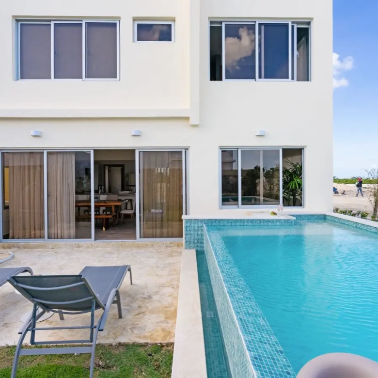 ID , Impresionante Villa, Gran Oportunidad en Punta Cana ()