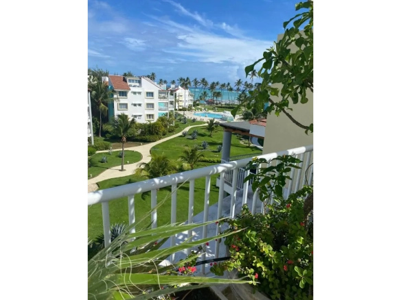 ID , Beach Front Three Bedroom Apartment for Sale in Playa Turquesa, Punta Cana ()