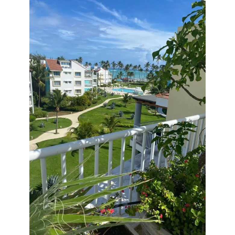 ID , Beach Front Three Bedroom Apartment for Sale in Playa Turquesa, Punta Cana ()