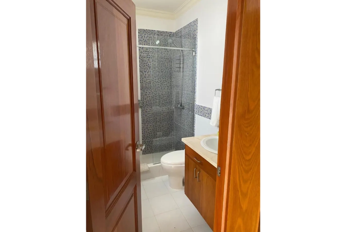 ID , Beach Front Three Bedroom Apartment for Sale in Playa Turquesa, Punta Cana ()