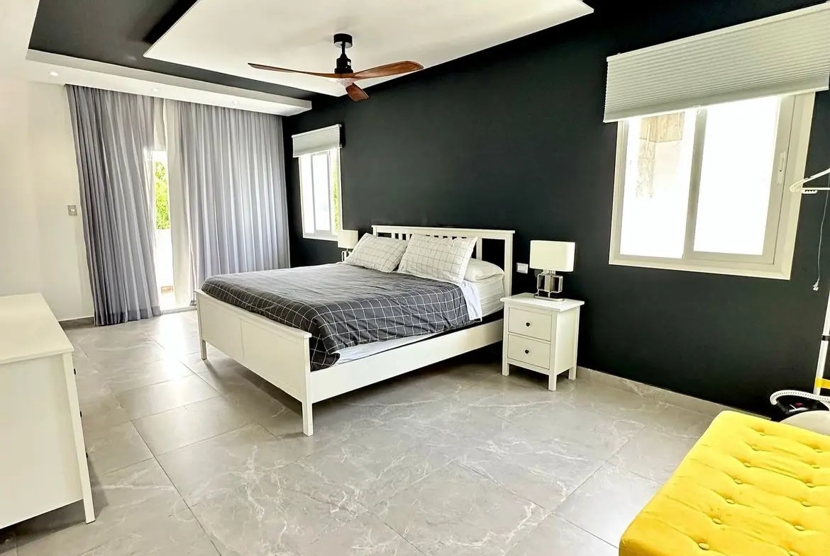 Punta Cana Village, Villa de Cuatro Habitaciones En Venta En Punta Cana, República Dominicana