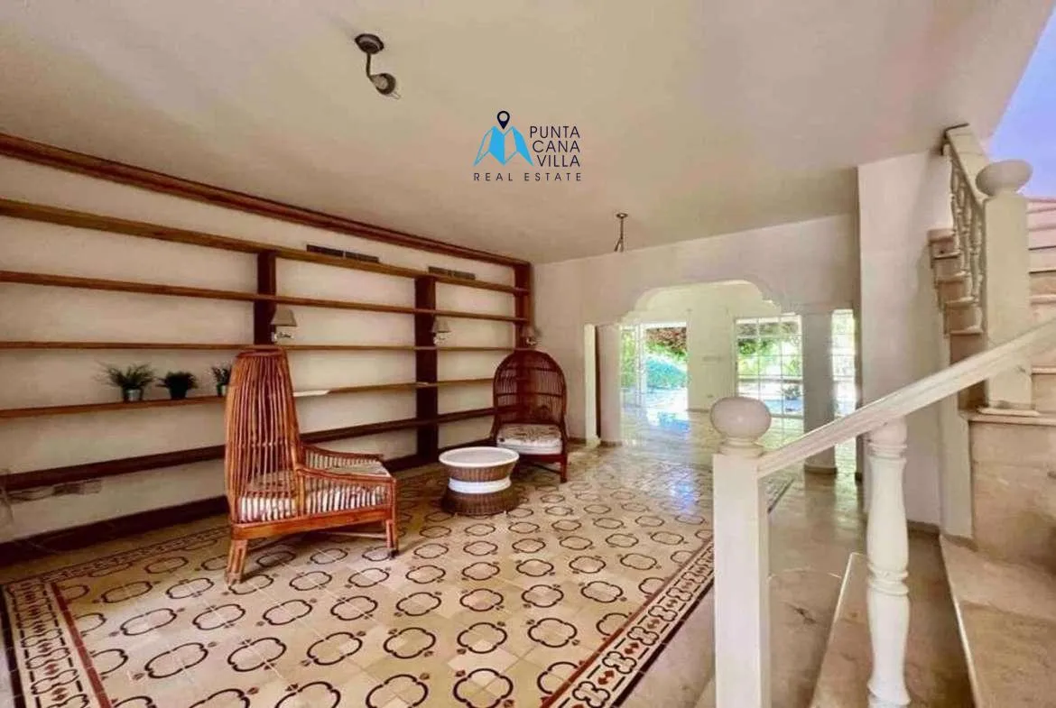 Three Bedroom Duplex Villa For Sale In Cocotal With Maids Room ()